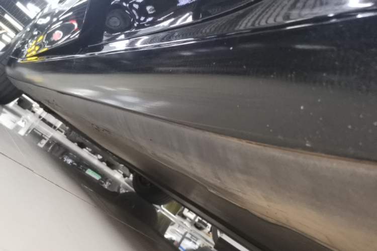 Used Tesla Model 3 2020 Long-Range Rear-Wheel-Drive Version Left Side Sill