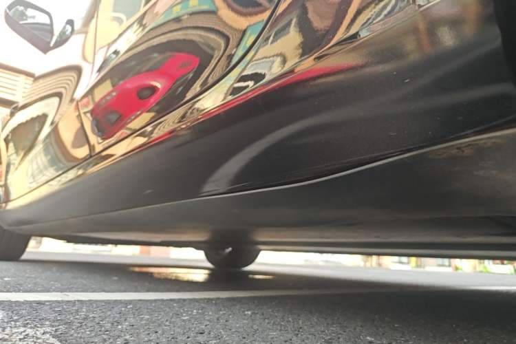 Used Tesla Model 3 2020 Standard Range Rear-Wheel Drive Upgraded Version Left Side Sill