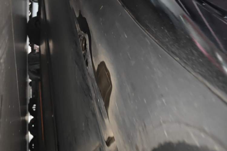 Used Tesla Model 3 2020 Standard Range Rear-Wheel Drive Upgraded Version Left Side Sill