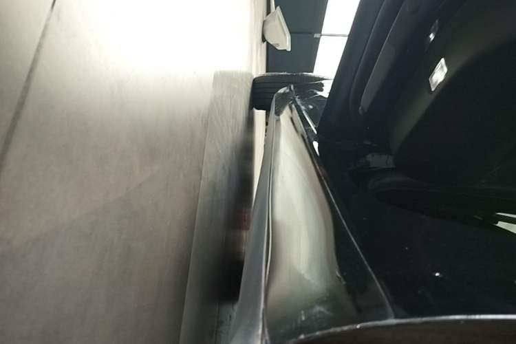 Used Tesla Model 3 2020 Revised Version Standard Range Rear-Wheel Drive – Upgraded Edition Left Side Sill