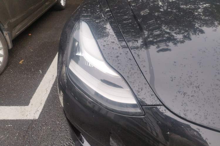 Used Tesla Model 3 2020 Revised Version Standard Range Rear-Wheel Drive – Upgraded Edition Right Front Headlight