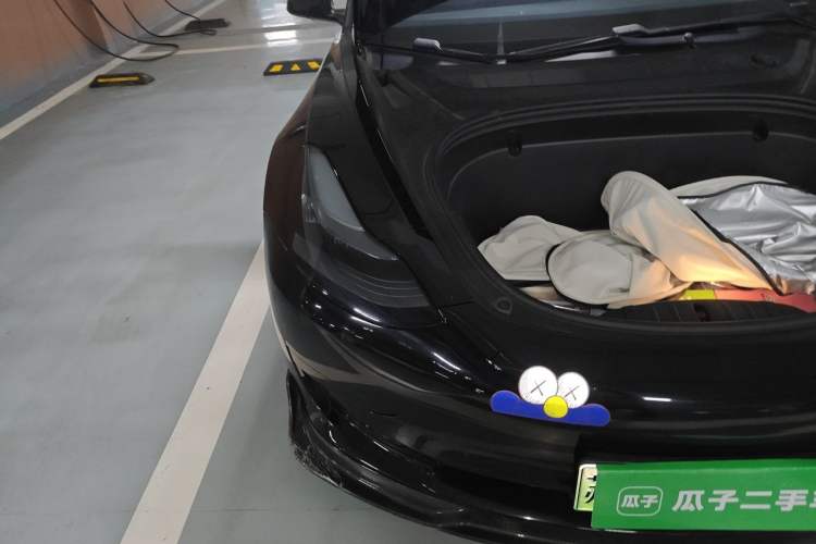 Used Tesla Model 3 2020 Revised Version Standard Range Rear-Wheel Drive – Upgraded Edition Right Front Headlight