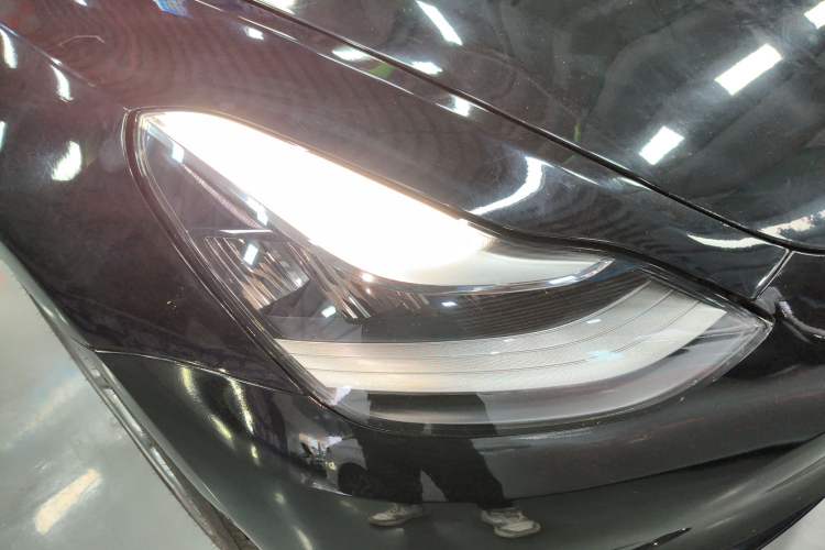 Used Tesla Model 3 2020 Revised Version Standard Range Rear-Wheel Drive – Upgraded Edition Right Front Headlight