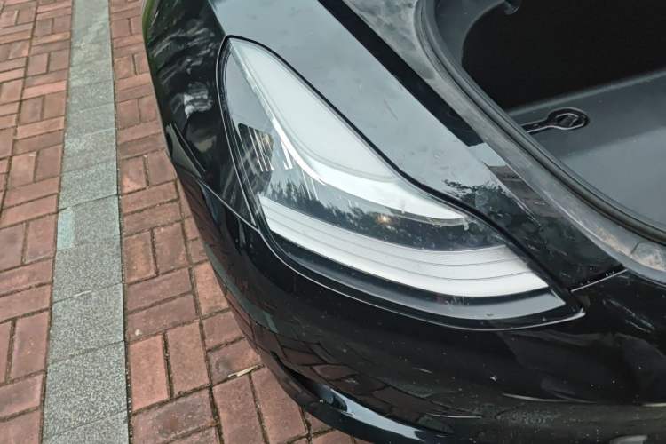 Used Tesla Model 3 2020 Revised Version Standard Range Rear-Wheel Drive – Upgraded Edition Right Front Headlight