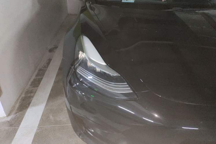 Used Tesla Model 3 2020 Revised Version Standard Range Rear-Wheel Drive – Upgraded Edition Right Front Headlight
