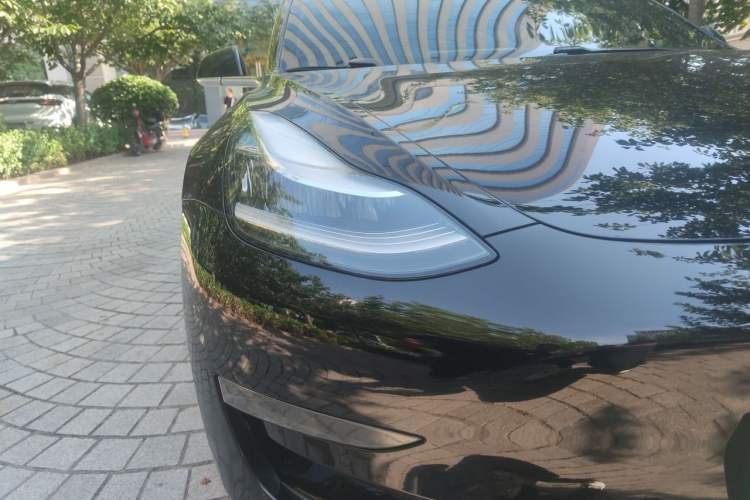 Used Tesla Model 3 2020 Long-Range Rear-Wheel-Drive Version Right Front Headlight