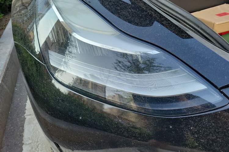 Used Tesla Model 3 2020 Revised Version Standard Range Rear-Wheel Drive – Upgraded Edition Right Front Headlight