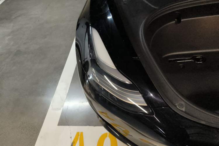 Used Tesla Model 3 2020 Revised Version Standard Range Rear-Wheel Drive – Upgraded Edition Right Front Headlight