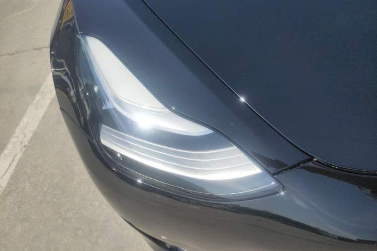 Used Tesla Model 3 2020 Standard Range Rear-Wheel Drive Upgraded Version Right Front Headlight