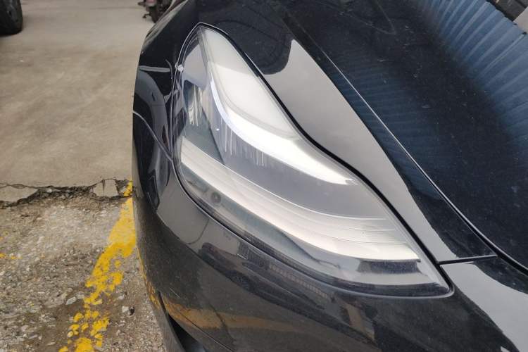 Used Tesla Model 3 2020 Standard Range Rear-Wheel Drive Upgraded Version Right Front Headlight