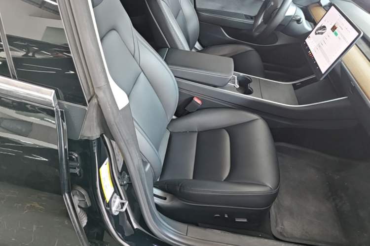 Used Tesla Model 3 2020 Revised Version Standard Range Rear-Wheel Drive – Upgraded Edition Right Front Seat