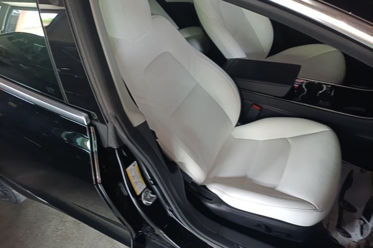 Used Tesla Model 3 2020 Long-Range Rear-Wheel-Drive Version Right Front Seat