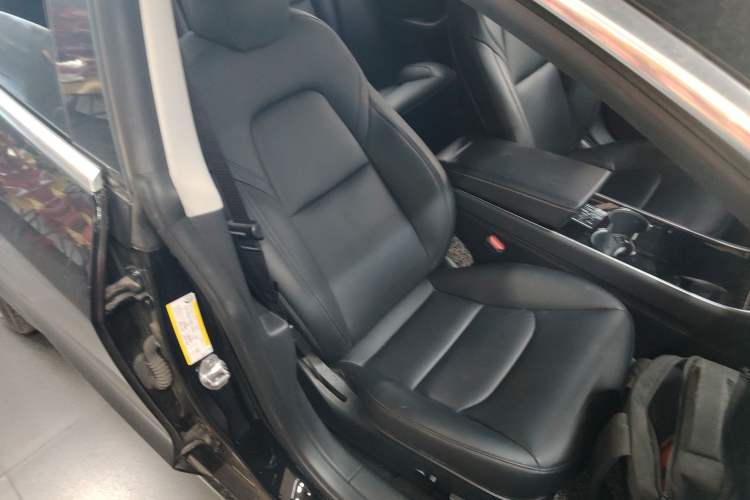 Used Tesla Model 3 2020 Revised Version Standard Range Rear-Wheel Drive – Upgraded Edition Right Front Seat