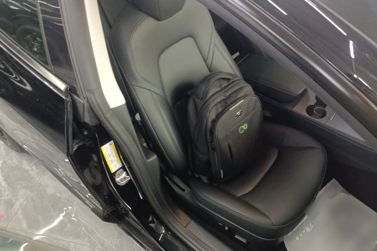 Used Tesla Model 3 2020 Revised Version Standard Range Rear-Wheel Drive – Upgraded Edition Right Front Seat