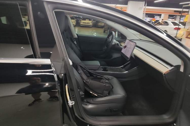 Used Tesla Model 3 2020 Revised Version Standard Range Rear-Wheel Drive – Upgraded Edition Right Front Seat