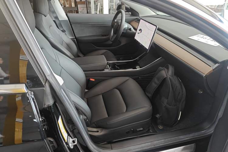 Used Tesla Model 3 2020 Revised Version Standard Range Rear-Wheel Drive – Upgraded Edition Right Front Seat
