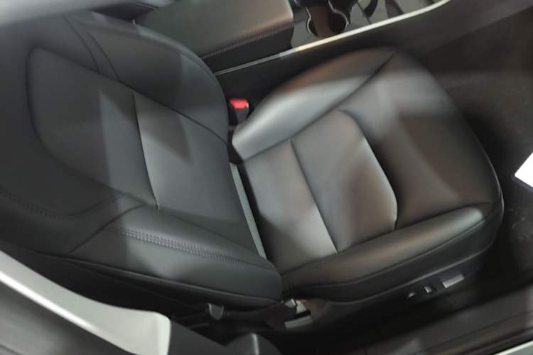 Used Tesla Model 3 2020 Revised Version Standard Range Rear-Wheel Drive – Upgraded Edition Right Front Seat