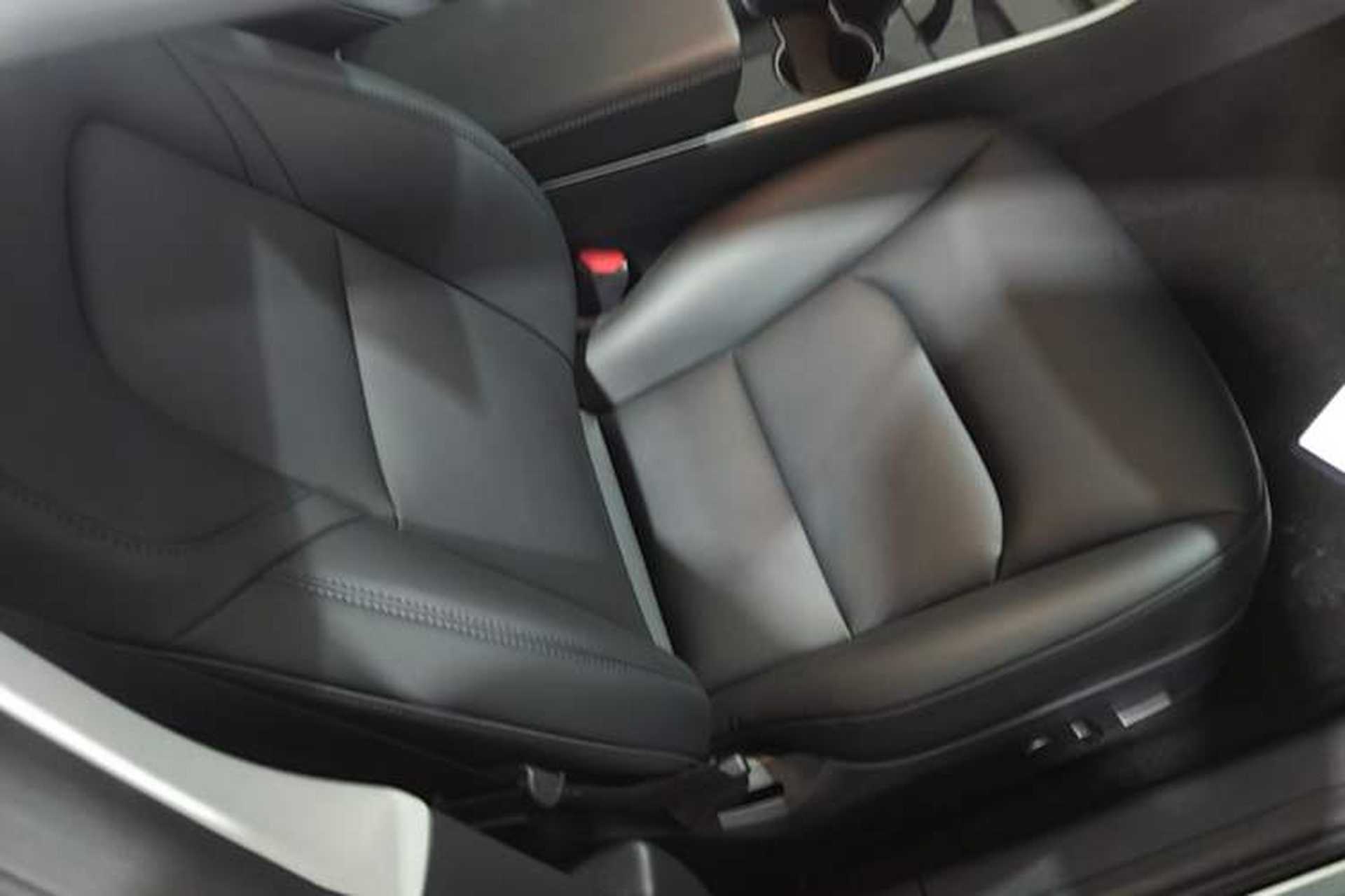 Used Tesla Model 3 2020 Revised Version Standard Range Rear-Wheel Drive – Upgraded Edition Right Front Seat