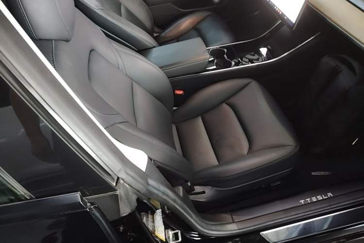 Used Tesla Model 3 2020 Revised Version Standard Range Rear-Wheel Drive – Upgraded Edition Right Front Seat