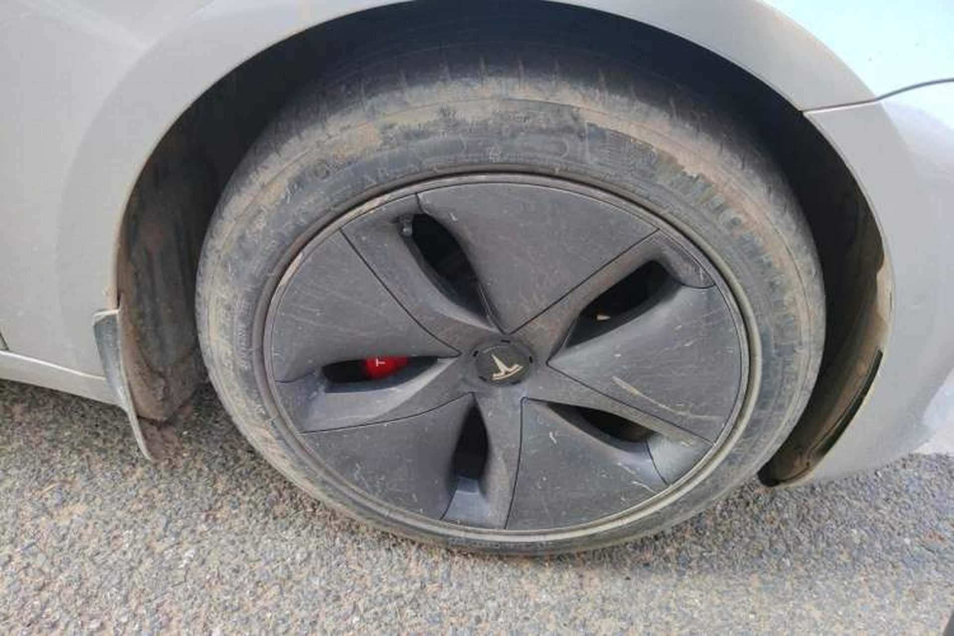 Used Tesla Model 3 2020 Standard Range Rear-Wheel Drive Upgraded Version Right Front Wheel Hub
