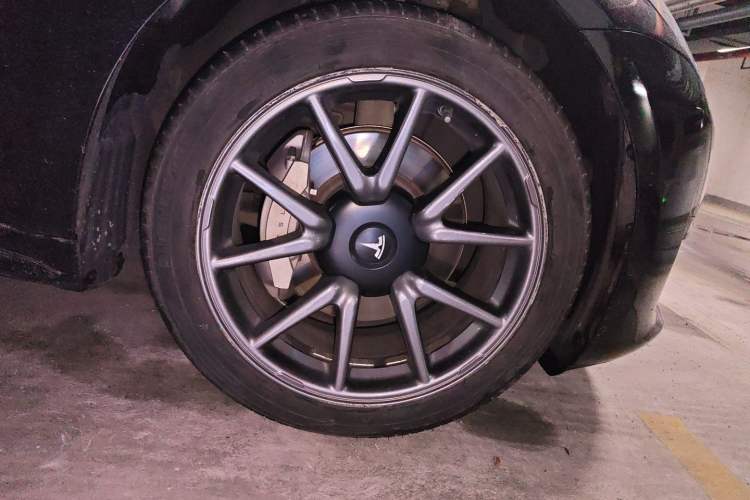 Used Tesla Model 3 2020 Standard Range Rear-Wheel Drive Upgraded Version Right Front Wheel Hub