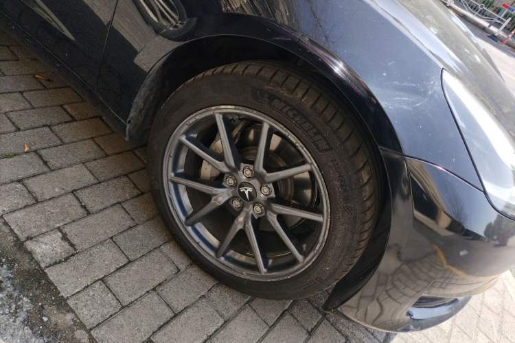 Used Tesla Model 3 2020 Standard Range Rear-Wheel Drive Upgraded Version Right Front Wheel Hub