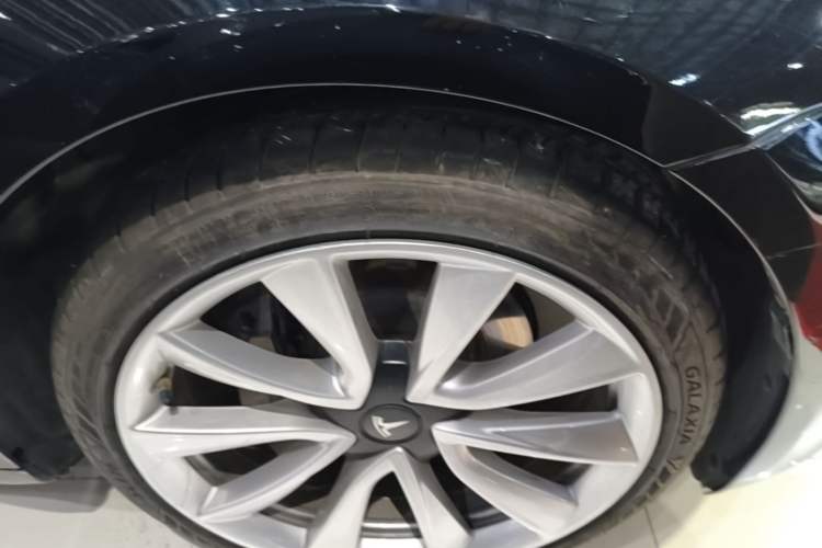 Used Tesla Model 3 2020 Refreshed Version Long-Range Rear-Wheel Drive Right Front Wheel Hub