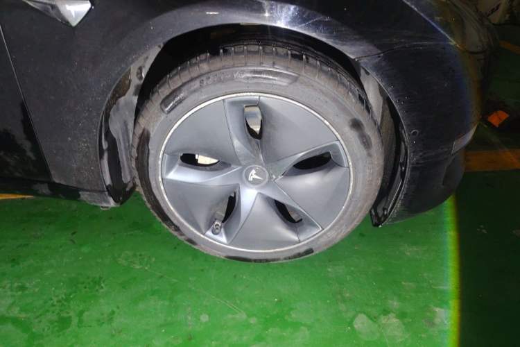Used Tesla Model 3 2020 Refreshed Version Long-Range Rear-Wheel Drive Right Front Wheel Hub