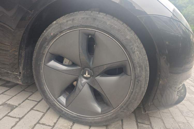 Used Tesla Model 3 2020 Standard Range Rear-Wheel Drive Upgraded Version Right Front Wheel Hub
