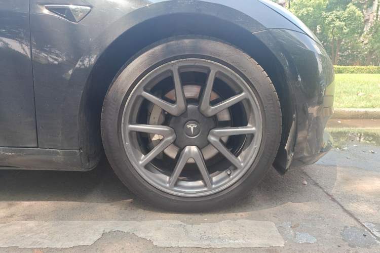 Used Tesla Model 3 2020 Standard Range Rear-Wheel Drive Upgraded Version Right Front Wheel Hub