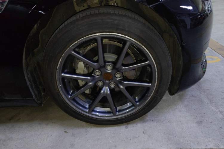 Used Tesla Model 3 2020 Standard Range Rear-Wheel Drive Upgraded Version Right Front Wheel Hub