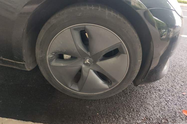 Used Tesla Model 3 2020 Standard Range Rear-Wheel Drive Upgraded Version Right Front Wheel Hub