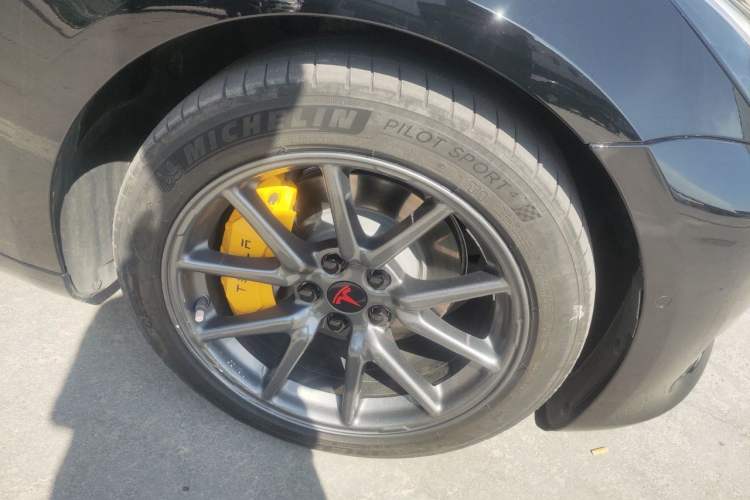 Used Tesla Model 3 2020 Standard Range Rear-Wheel Drive Upgraded Version Right Front Wheel Hub
