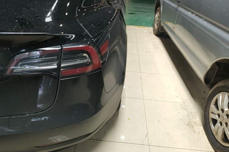 Used Tesla Model 3 2020 Standard Range Rear-Wheel Drive Upgraded Version Right Rear Taillight