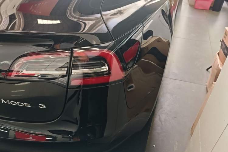 Used Tesla Model 3 2020 Refreshed Version Long-Range Rear-Wheel Drive Right Rear Taillight