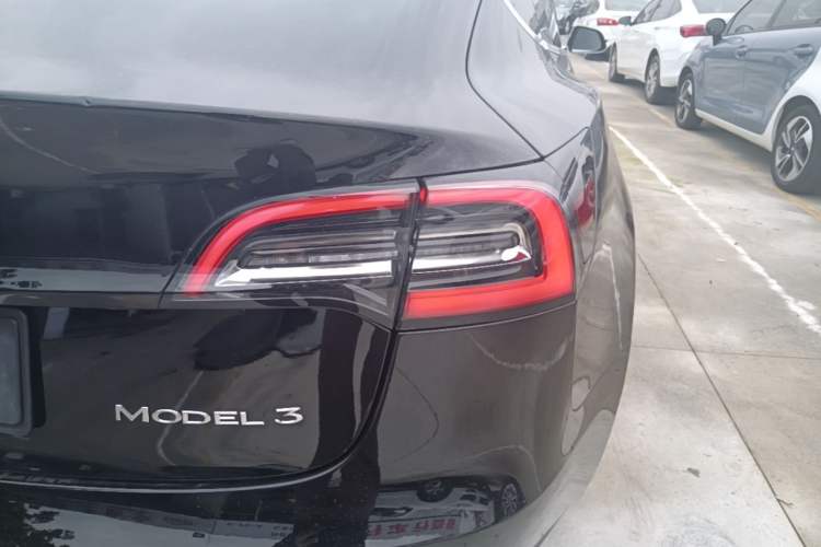 Used Tesla Model 3 2020 Standard Range Rear-Wheel Drive Upgraded Version Right Rear Taillight