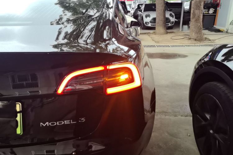 Used Tesla Model 3 2020 Refreshed Version Long-Range Rear-Wheel Drive Right Rear Taillight