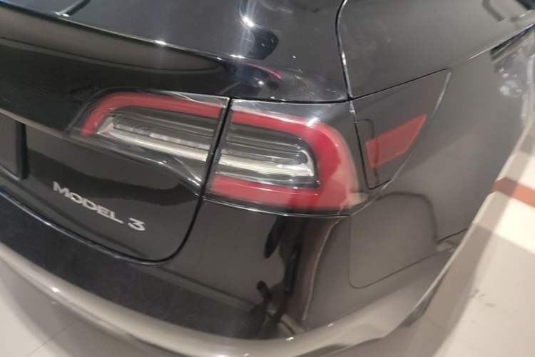 Used Tesla Model 3 2020 Standard Range Rear-Wheel Drive Upgraded Version Right Rear Taillight