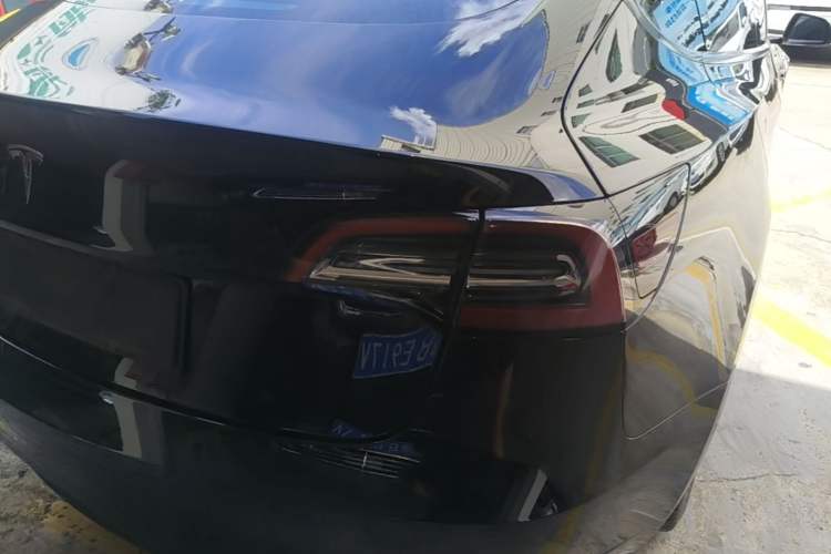 Used Tesla Model 3 2020 Standard Range Rear-Wheel Drive Upgraded Version Right Rear Taillight