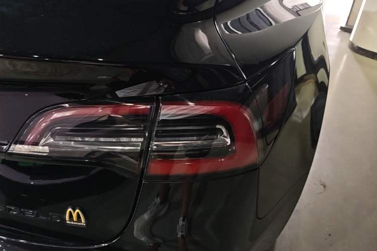 Used Tesla Model 3 2020 Refreshed Version Long-Range Rear-Wheel Drive Right Rear Taillight