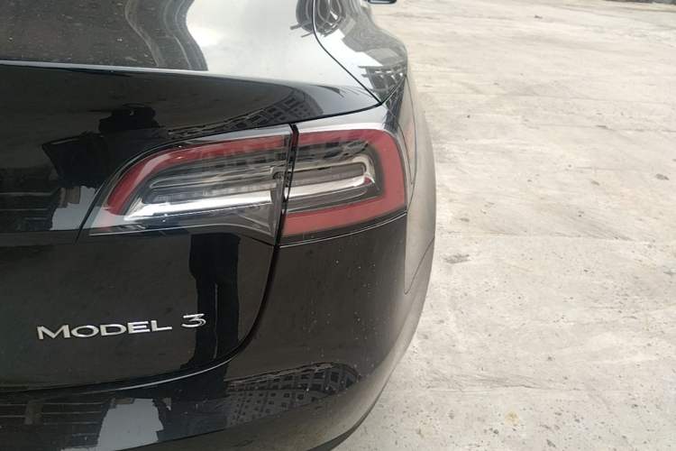 Used Tesla Model 3 2020 Standard Range Rear-Wheel Drive Upgraded Version Right Rear Taillight