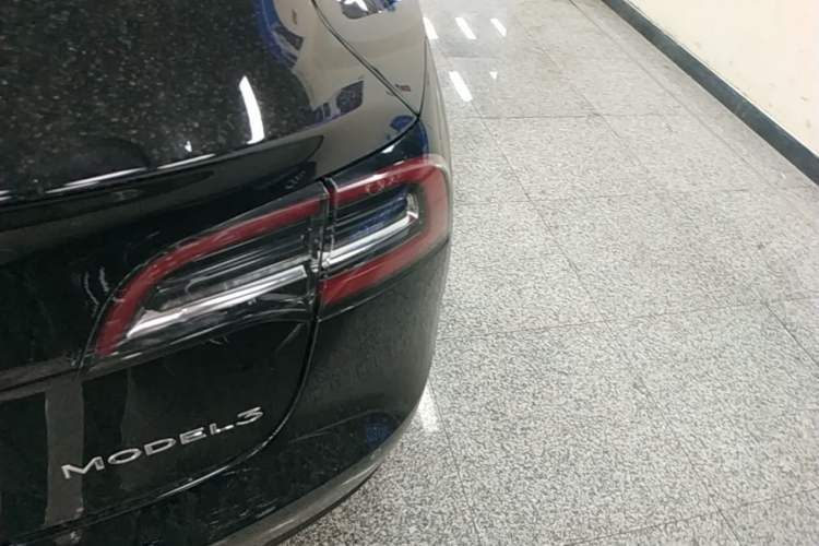 Used Tesla Model 3 2020 Standard Range Rear-Wheel Drive Upgraded Version Right Rear Taillight