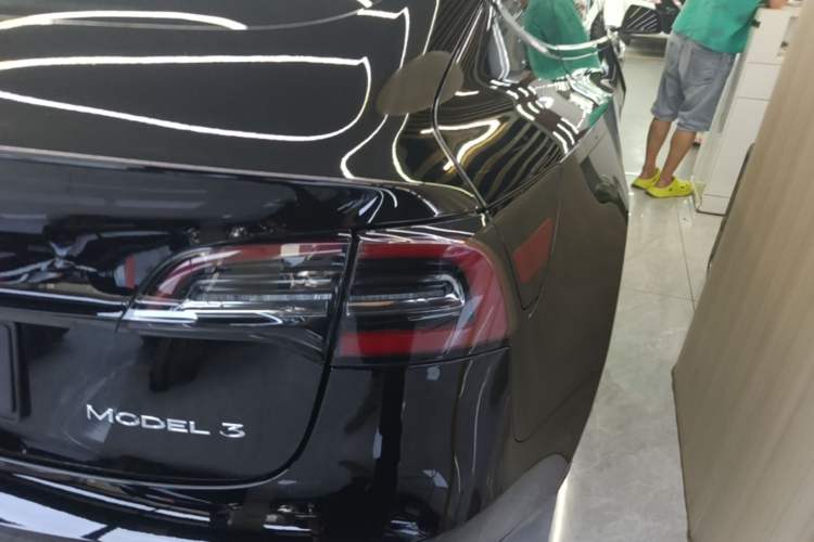 Used Tesla Model 3 2020 Standard Range Rear-Wheel Drive Upgraded Version Right Rear Taillight