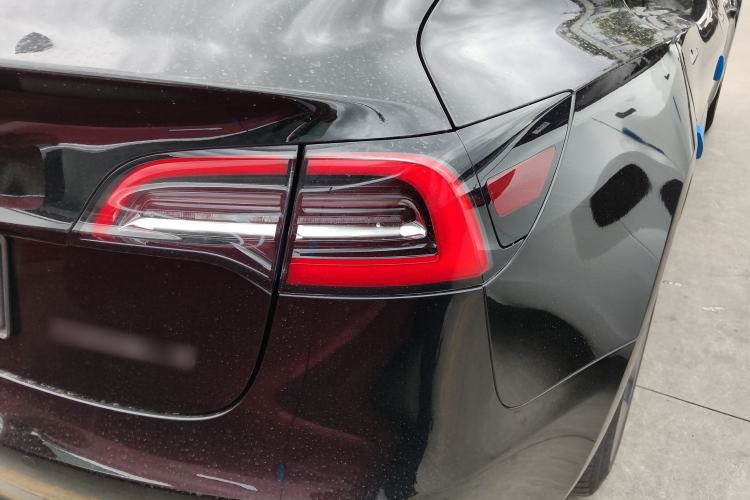 Used Tesla Model 3 2020 Revised Version Standard Range Rear-Wheel Drive – Upgraded Edition Right Rear Taillight