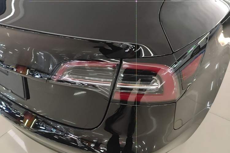 Used Tesla Model 3 2020 Refreshed Version Long-Range Rear-Wheel Drive Right Rear Taillight