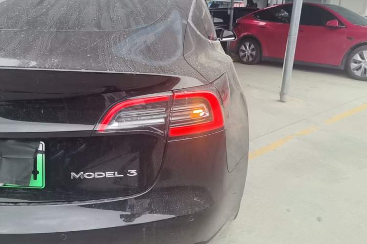 Used Tesla Model 3 2020 Standard Range Rear-Wheel Drive Upgraded Version Right Rear Taillight