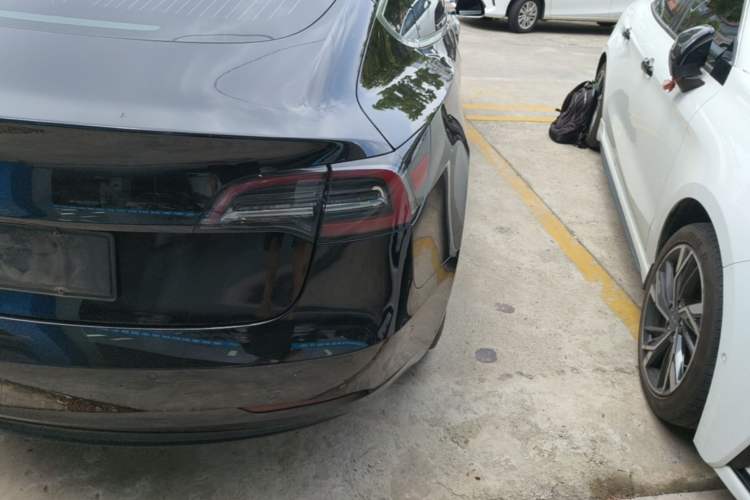 Used Tesla Model 3 2020 Refreshed Version Long-Range Rear-Wheel Drive Right Rear Taillight