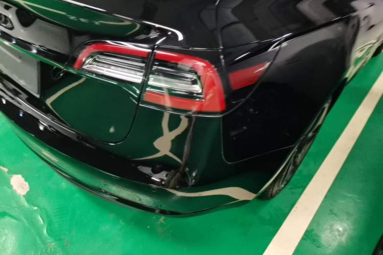 Used Tesla Model 3 2020 Standard Range Rear-Wheel Drive Upgraded Version Right Rear Taillight