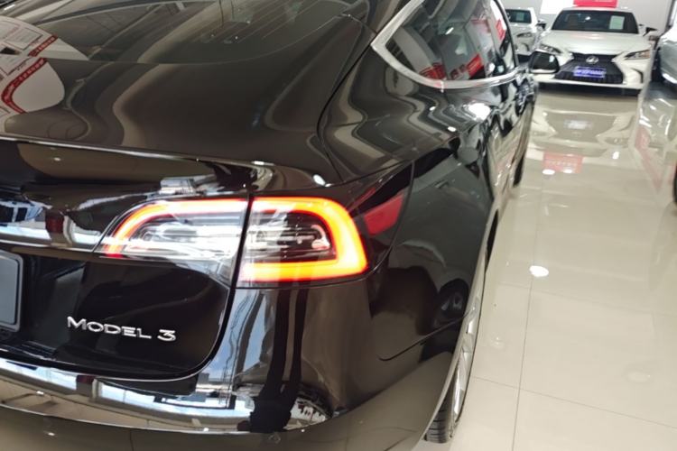 Used Tesla Model 3 2020 Standard Range Rear-Wheel Drive Upgraded Version Right Rear Taillight