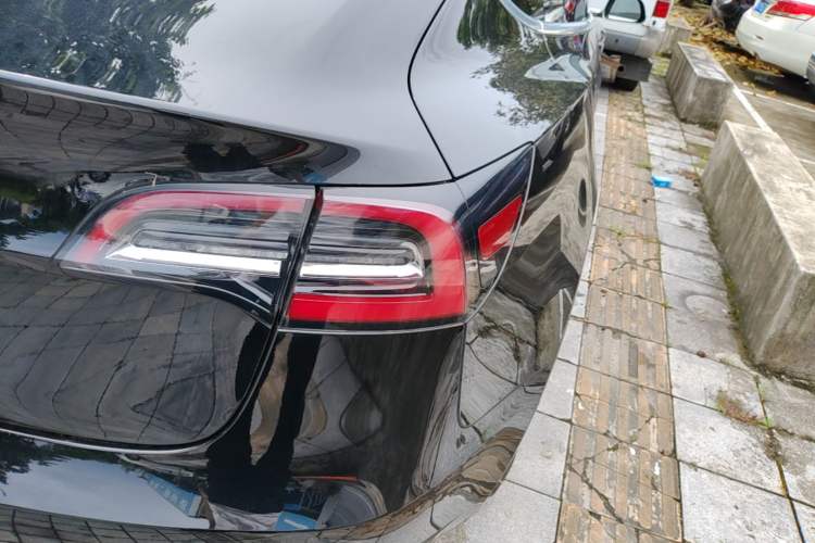 Used Tesla Model 3 2020 Refreshed Version Long-Range Rear-Wheel Drive Right Rear Taillight